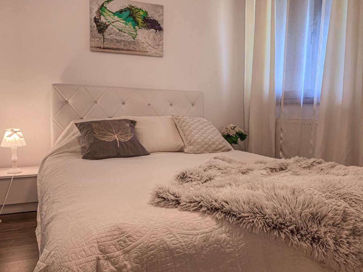 Apartment 2 Rooms Luxury 布加勒斯特 外观 照片