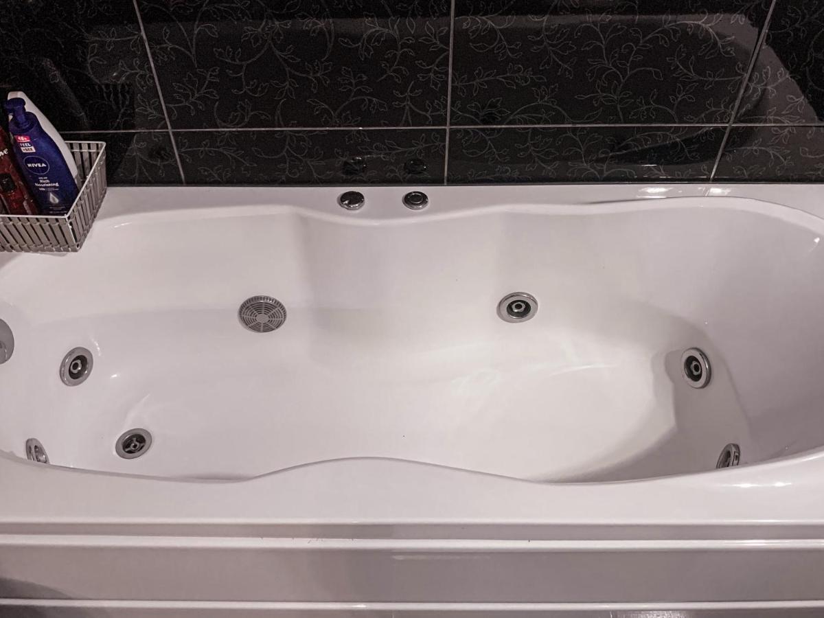 Apartment 2 Rooms Luxury 布加勒斯特 外观 照片